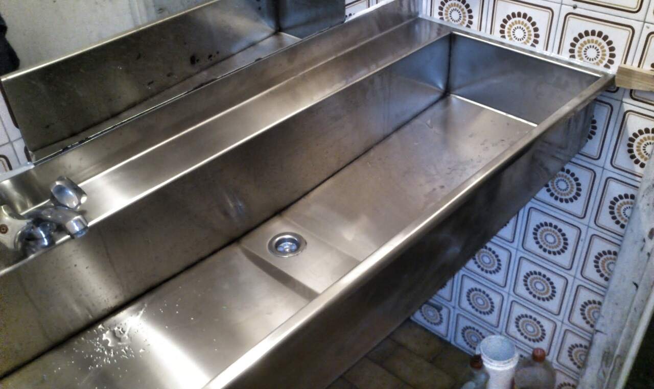 Empresa de soldadura en Vitoria especializada en calderería, acero inoxidable, aluminio y virador. Soluciones industriales en Álava, Vizcaya y La Rioja.