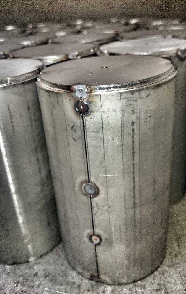 Empresa de soldadura en Vitoria especializada en calderería, acero inoxidable, aluminio y virador. Soluciones industriales en Álava, Vizcaya y La Rioja.