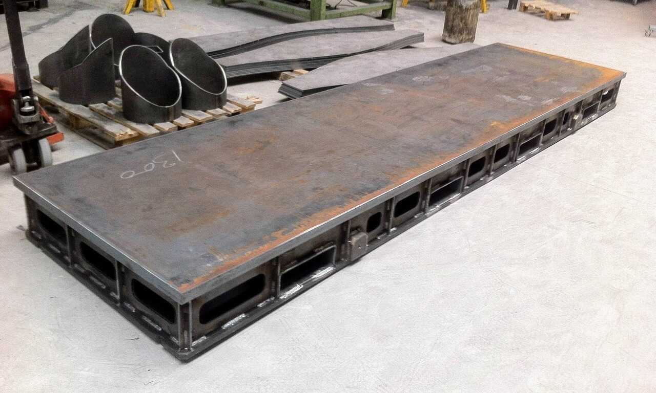 Empresa de soldadura en Vitoria especializada en calderería, acero inoxidable, aluminio y virador. Soluciones industriales en Álava, Vizcaya y La Rioja.